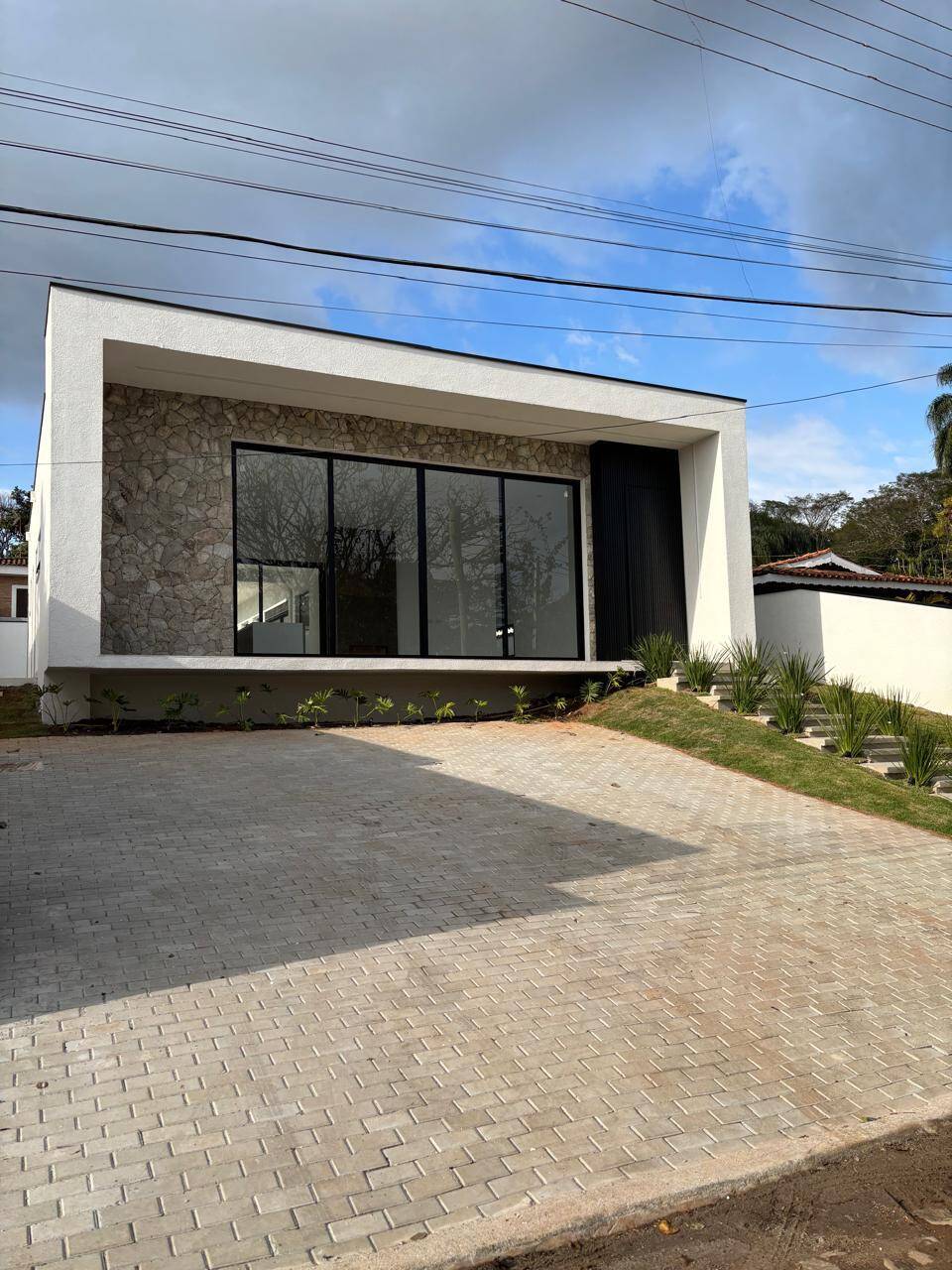 Casa, 4 quartos, 240 m² - Foto 1