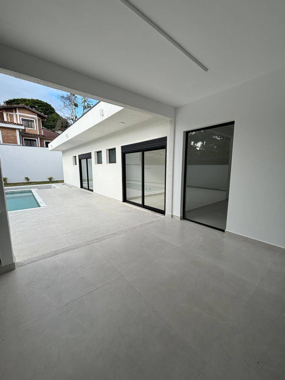 Casa, 4 quartos, 240 m² - Foto 4