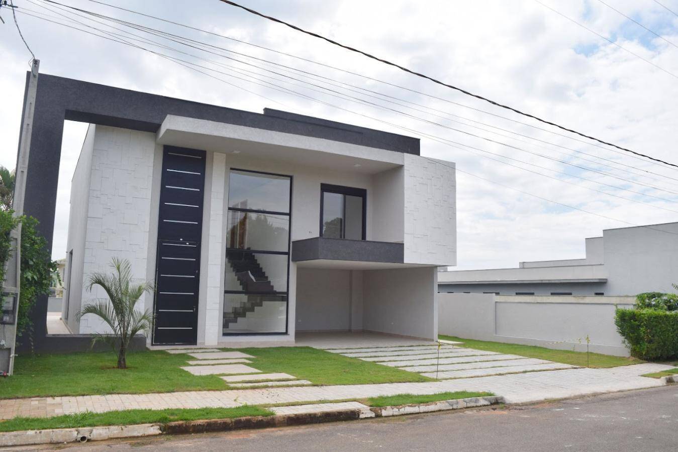 Casa, 4 quartos, 252 m² - Foto 2