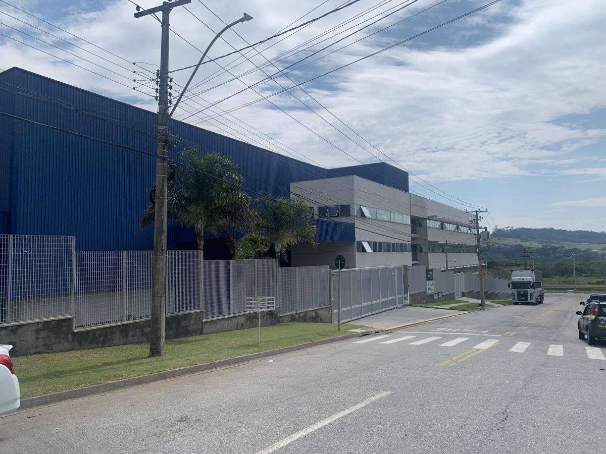 Depósito-Galpão, 4935 m² - Foto 1