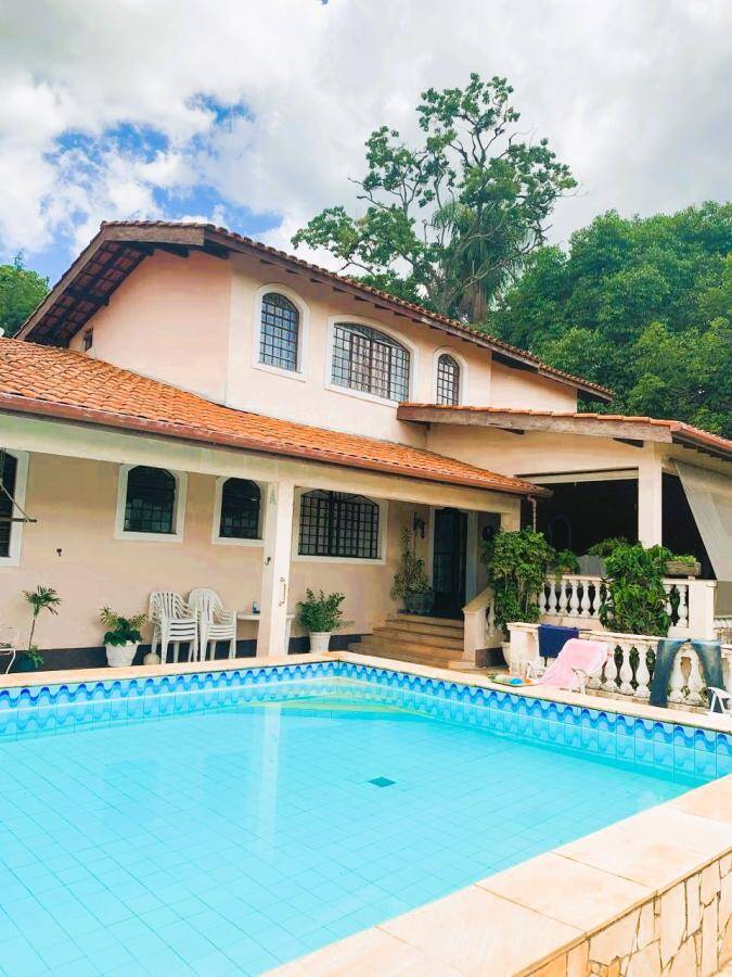 Sítio, 4 quartos, 1370 m² - Foto 1