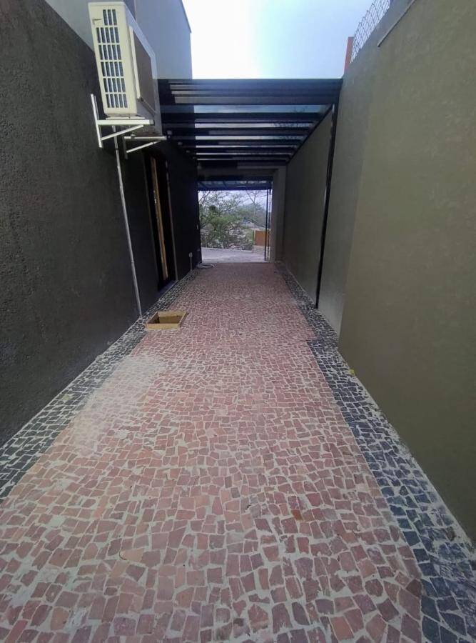 Casa, 4 quartos, 285 m² - Foto 49