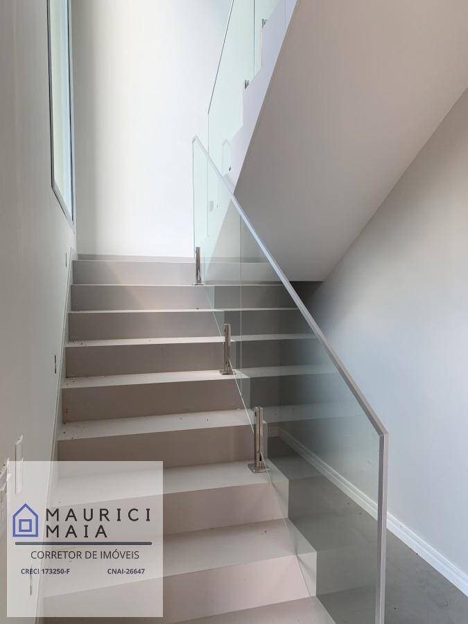 Casa, 5 quartos, 361 m² - Foto 4