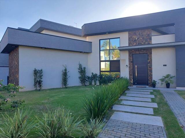 Casa para Venda em Atibaia - 2