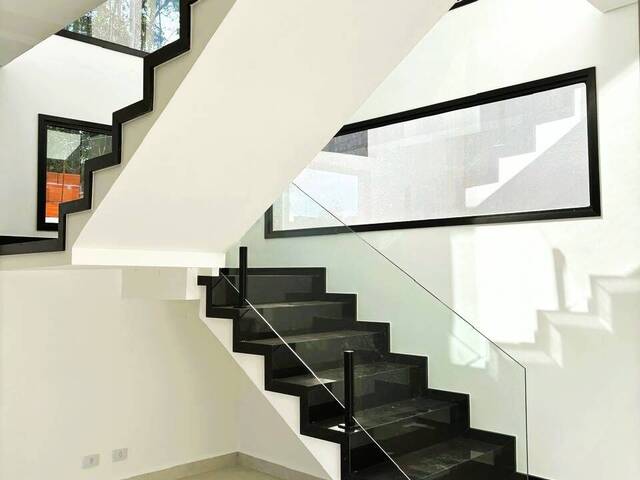 Casa para Venda em Atibaia - 4