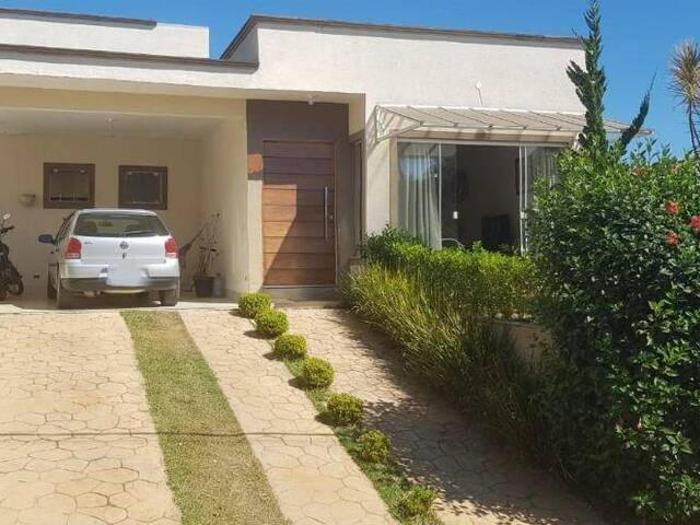 Casa para Venda em Atibaia - 2