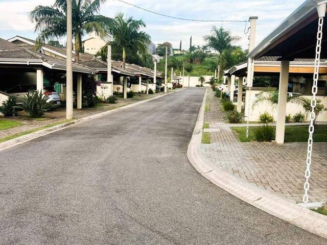 #CA0116 - Casa em condomínio para Venda em Atibaia - SP