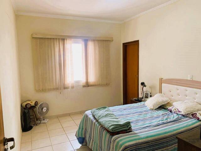 Casa para Venda em Amparo - 5