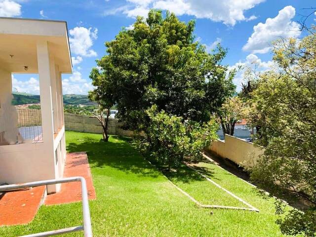 Casa para Venda em Amparo - 3