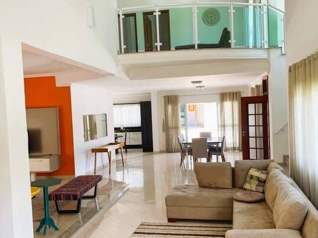 #022 - Casa em condomínio para Venda em Atibaia - SP