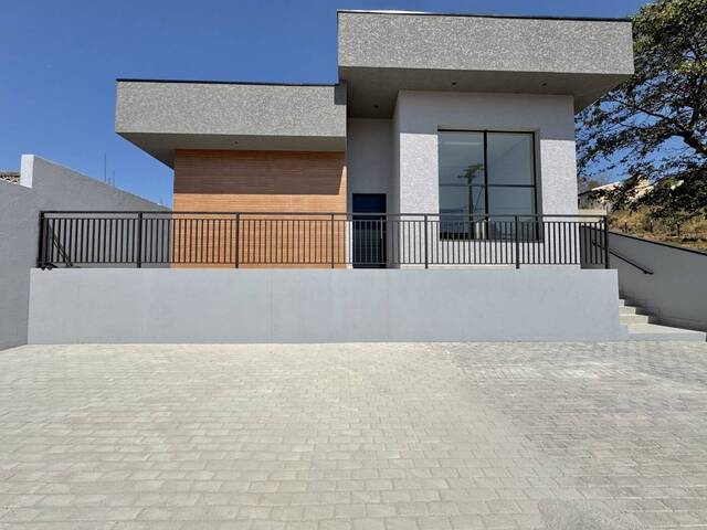 Casa para Venda em Atibaia - 3